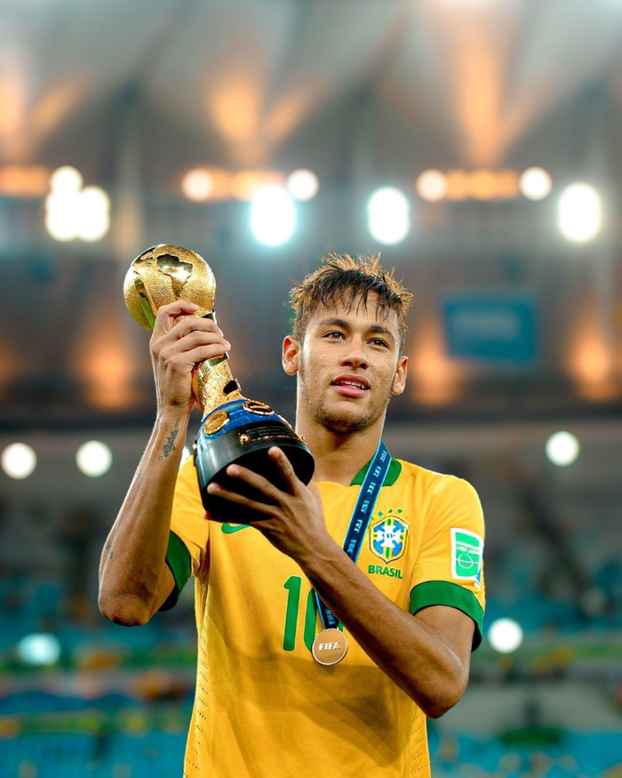 摩纳哥球迷因对球队不满而集体沉默，加拉塔萨雷反享受欢呼