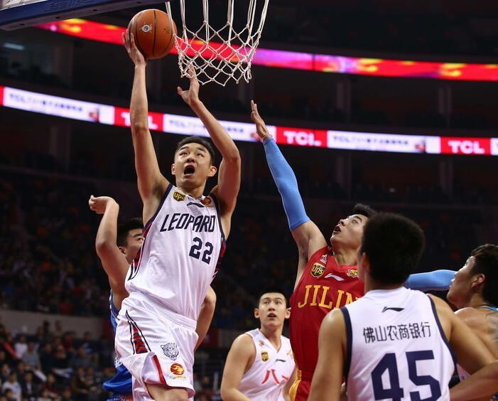 中国女排超级联赛A级决赛：首回合江苏轻取上海