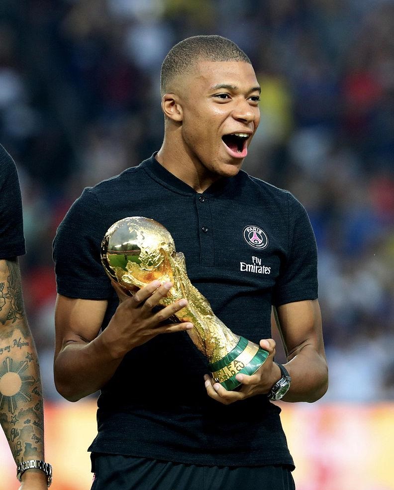 慢镜头：水晶宫将为比塞克报价3000万欧，但球员对其不感兴趣