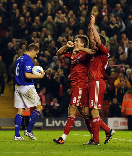 半场战报：尼日利亚0-0加蓬，双方破门乏术