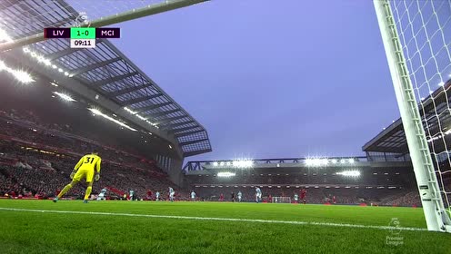 罗马3-1客胜克雷莫内塞登顶意甲，苏莱、埃文-弗格森、利马破门